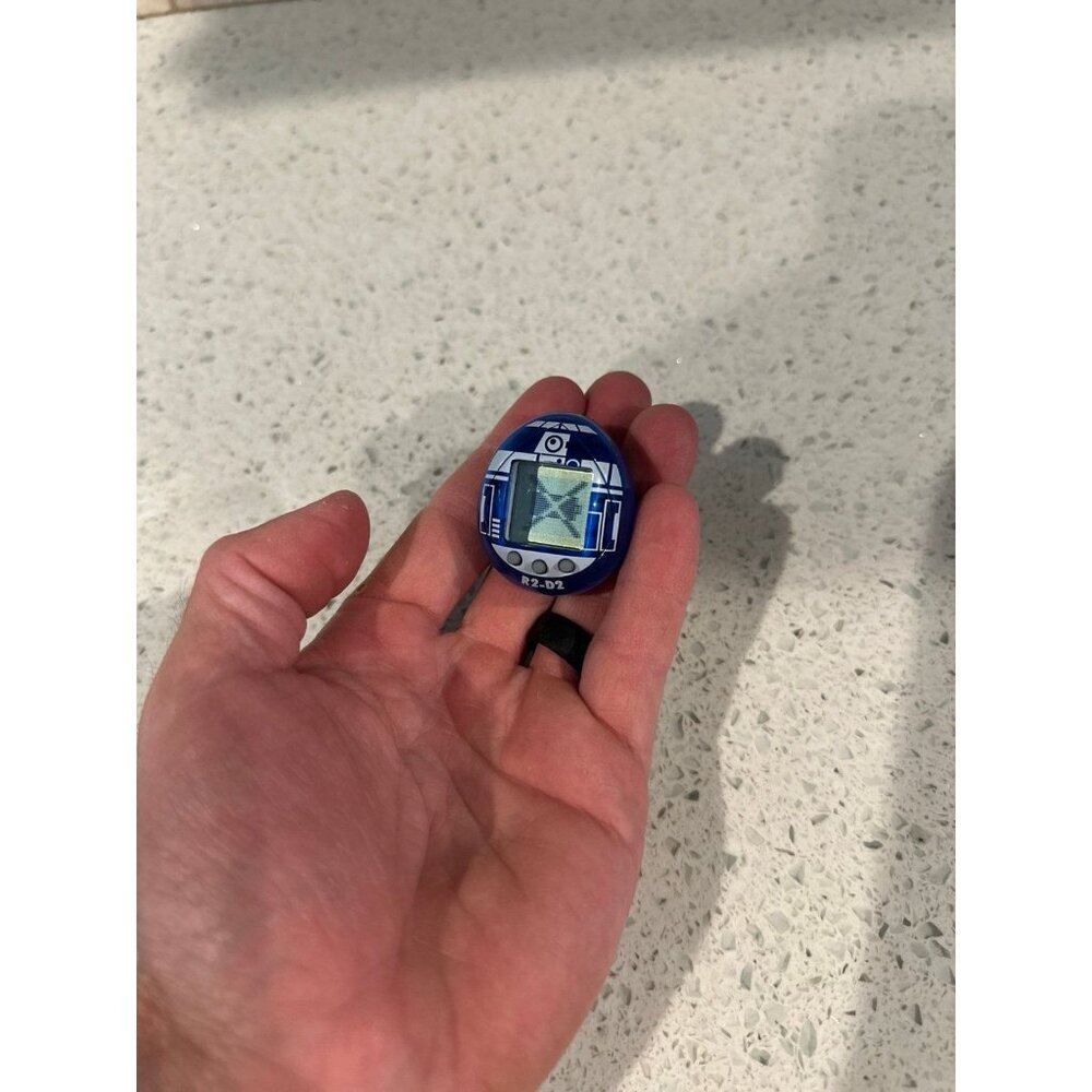 Tamagotchi -starwars edition‎ r2d2
